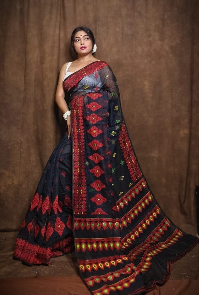 Exclusive Black Dhakai Jamdani Sari 2 scaled e1723795215660