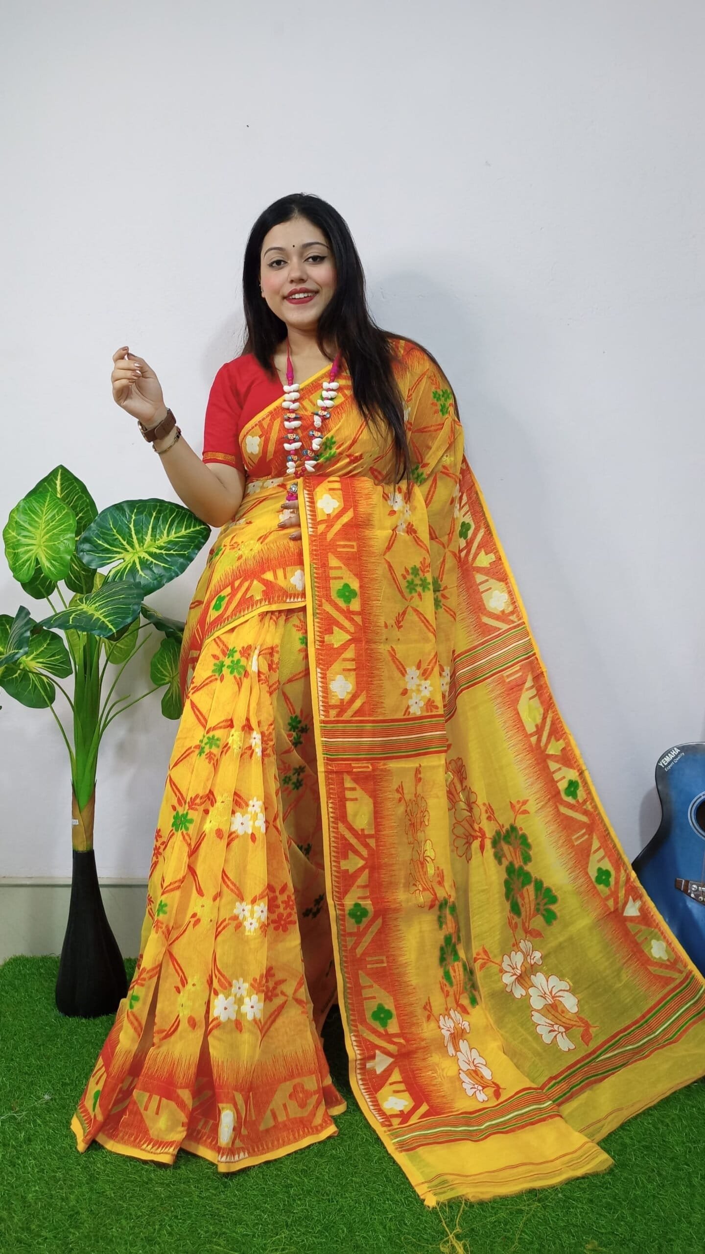 Old Gold Lota Cross Jamdani Sari 2 Old Gold Lota Cross Jamdani Sari - Image 2