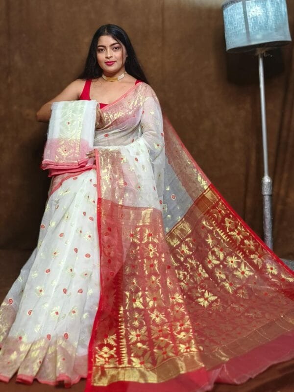 White Soft Copper Joriwork Dhakai Jamdani Saree