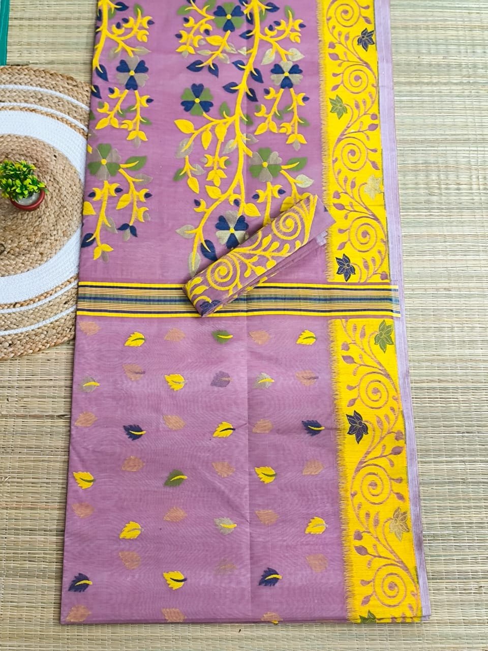 Light Purple Soft Dhakai Jamdani Saree 1 Light Purple Soft Dhakai Jamdani Saree