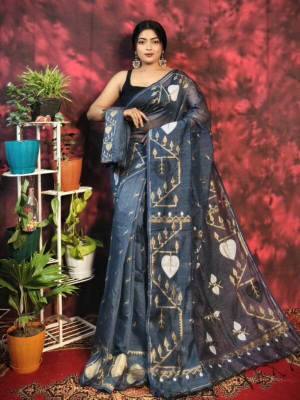 Pan Pata Soft Jet Grey Handloom Sari With Blouse Piece
