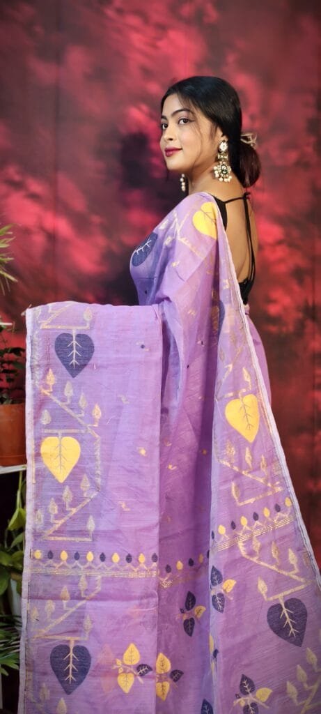 Pan Pata Soft Light Violet Handloom Sari With Blouse Piece