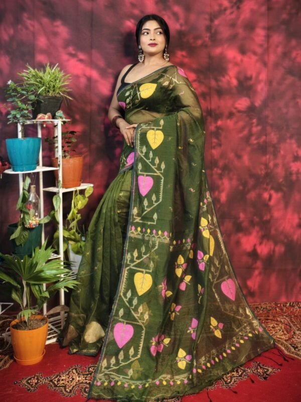 Pan Pata Soft Muddy Green Handloom Sari With Blouse Piece