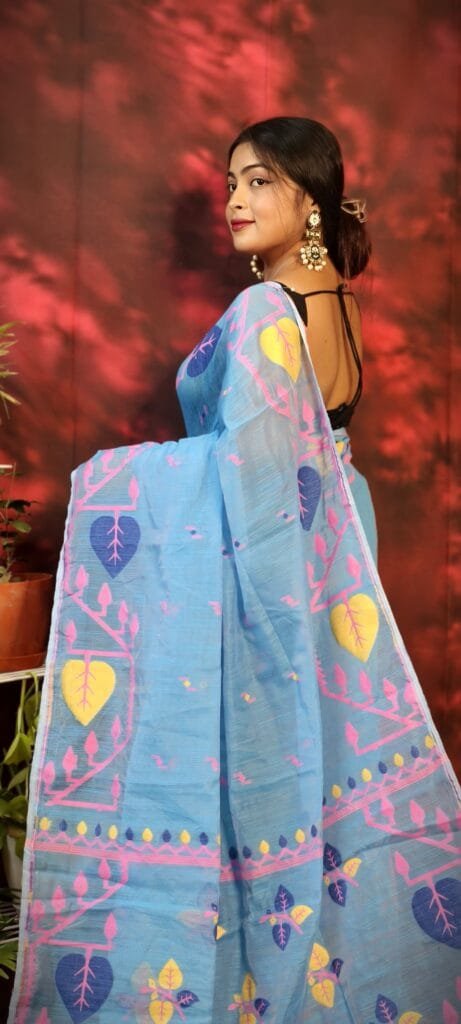 Pan Pata Soft Picton Blue Handloom Sari With Blouse Piece