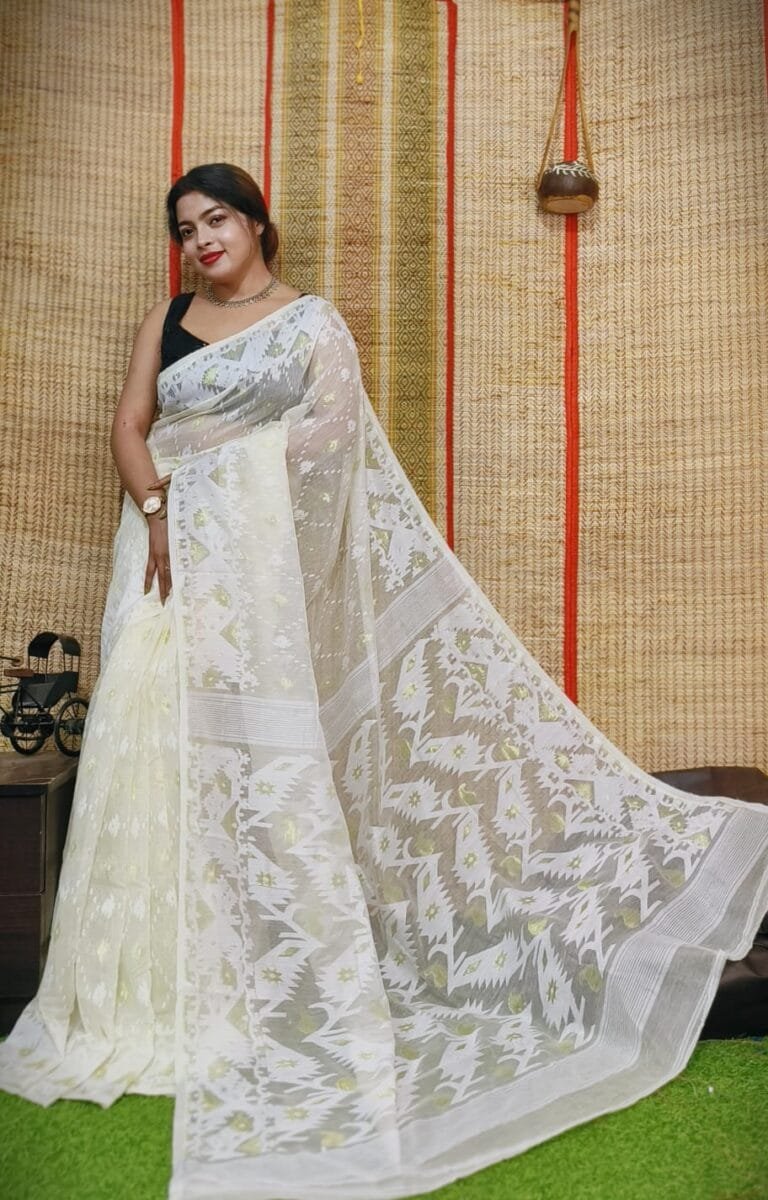 Oleander Soft White Dhakai Jamdani Saree