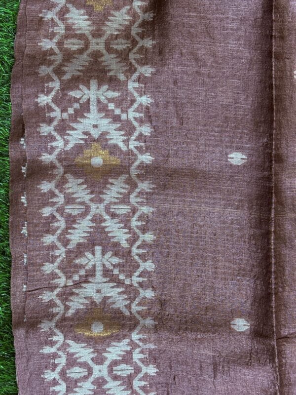 Falcon Pure Gachi Tussar Handloom Jamdani Saree
