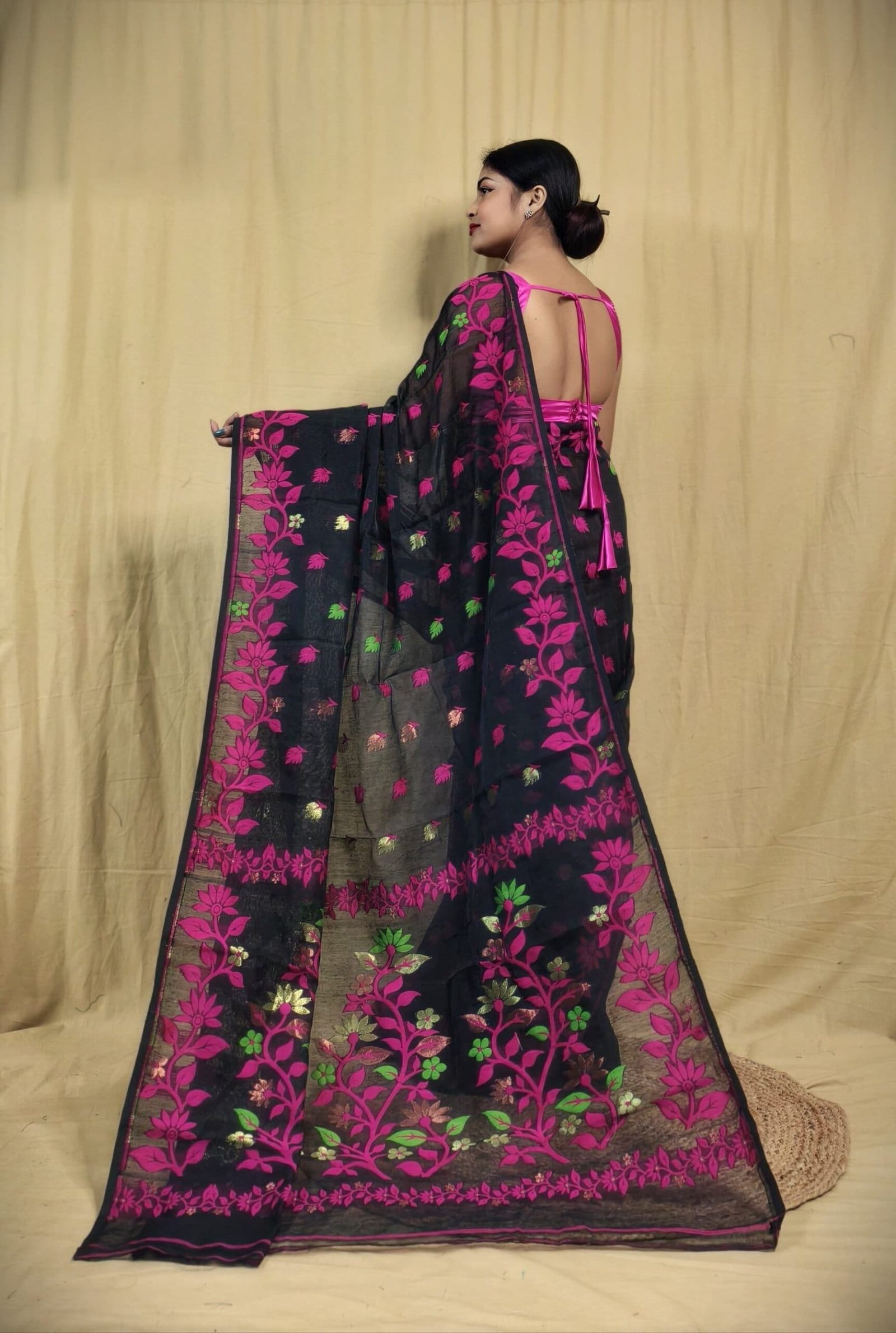 Black Soft Lota Jamdani Sari 2 Black Soft Lota Jamdani Sari - Image 2