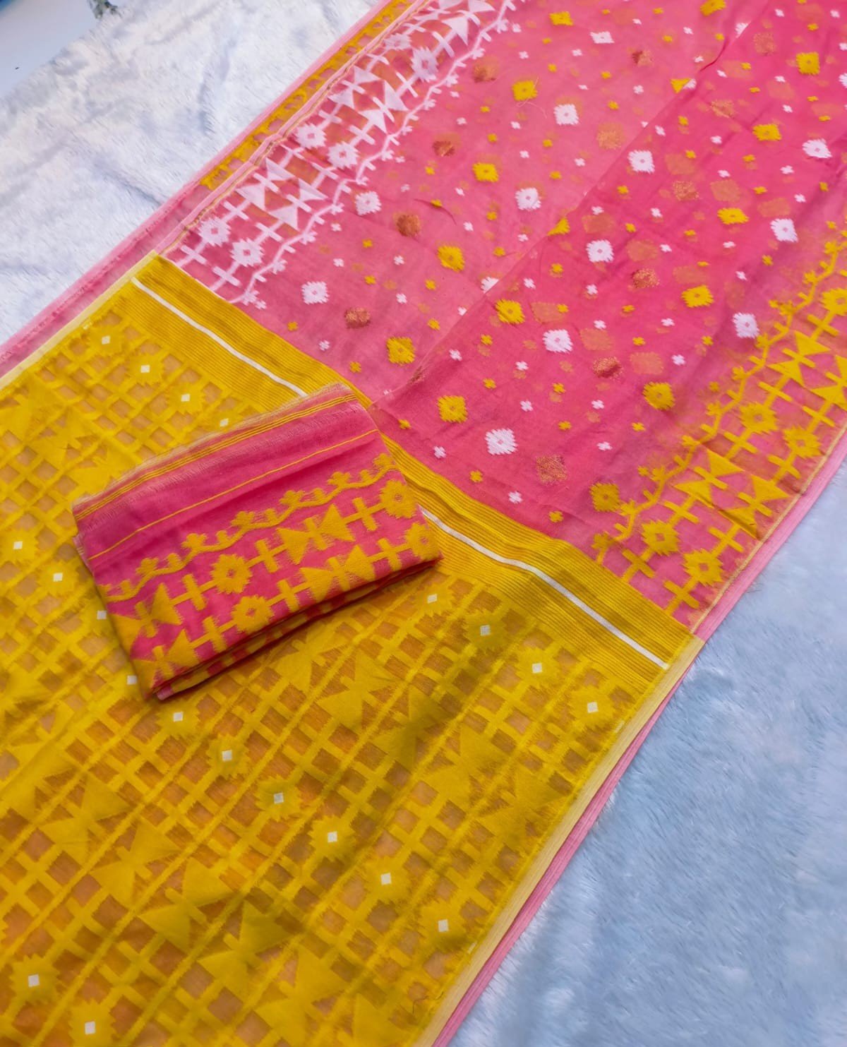 Bean Red Soft Ganga Jamuna Jamdani Sari With Blouse Piece 3 Bean Red Soft Ganga Jamuna Jamdani Sari With Blouse Piece