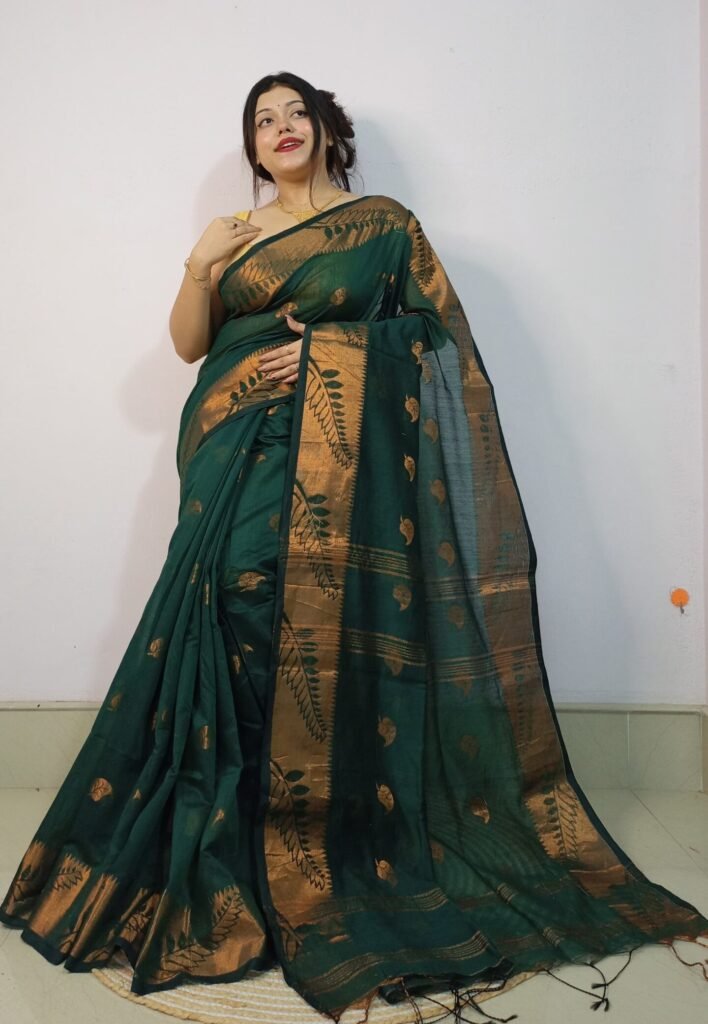 Bottle Green Soft Pata Handloom Sari With Blouse Piece
