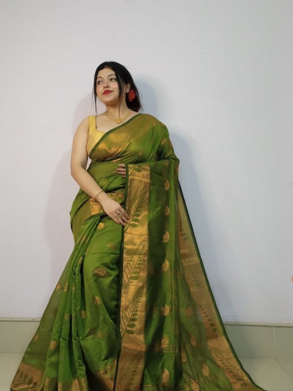 Camo Green Soft Pata Handloom Sari With Blouse Piece