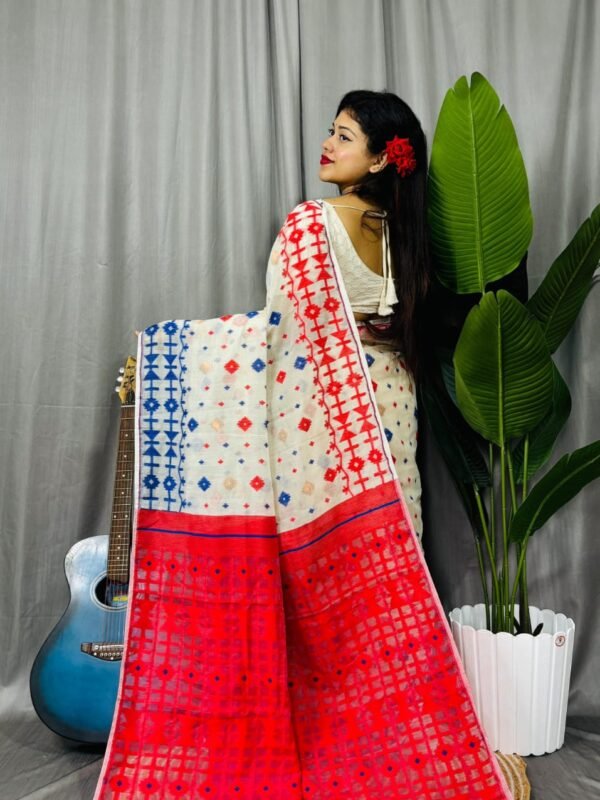 Cream Soft Ganga Jamuna Jamdani Sari With Blouse Piece