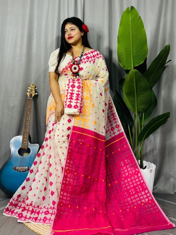 Cream Soft Ganga Jamuna Jamdani Sari With Blouse Piece