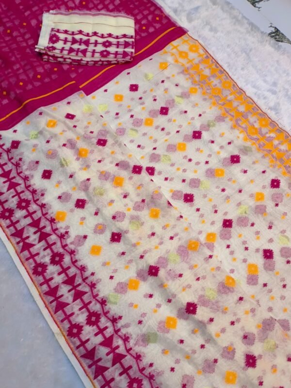 Cream Soft Ganga Jamuna Jamdani Sari With Blouse Piece