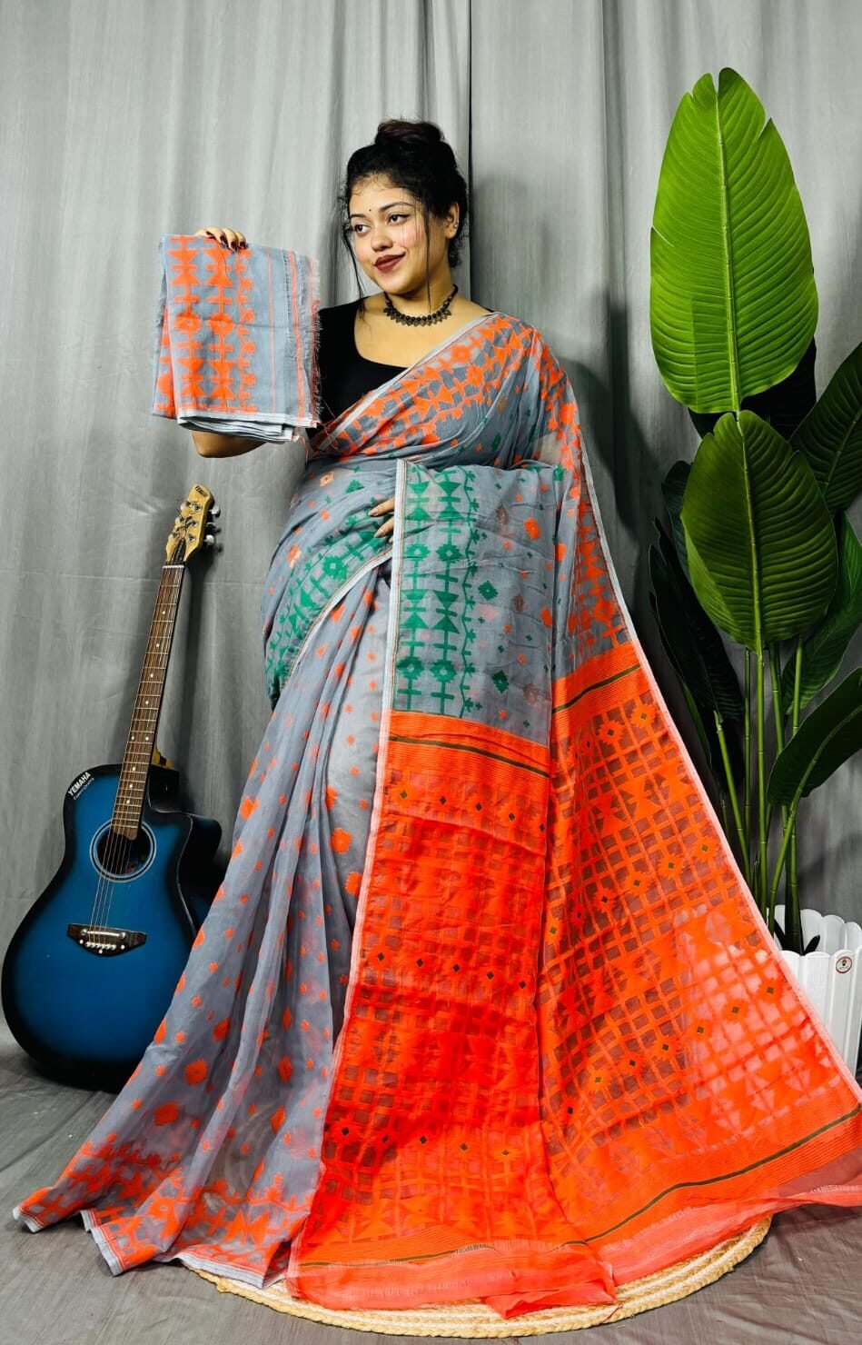 Oslo Grey Soft Ganga Jamuna Jamdani Sari With Blouse Piece 1 Oslo Grey Soft Ganga Jamuna Jamdani Sari With Blouse Piece