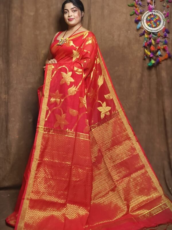 Red Soft Kotha Buti Handloom Sari With Blouse Piece