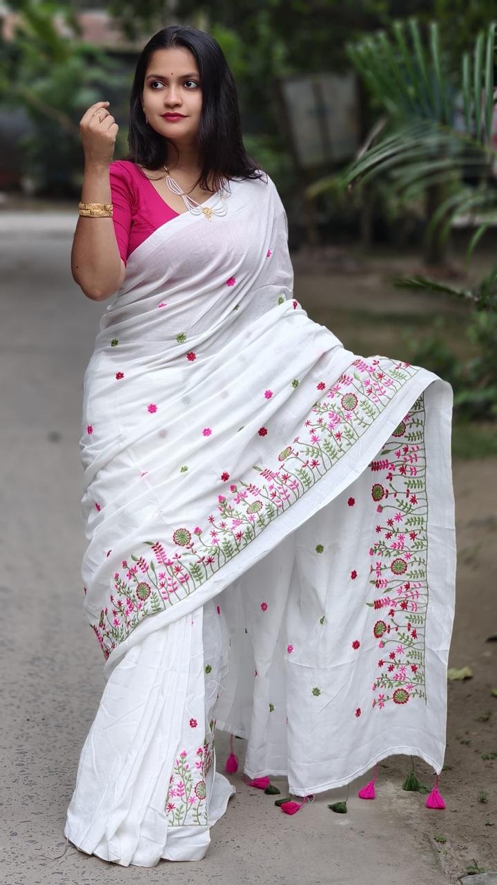 White Soft Embroidery Work Cotton Saree 4 White Soft Embroidery Work Cotton Saree