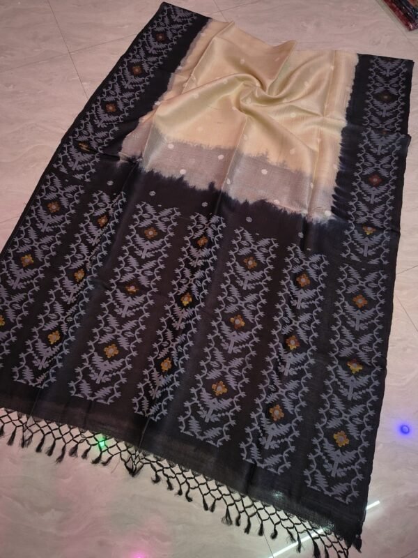 Cream Pure Gachi Tussar By Gachi Tussar Handloom Jamdani Sari With Blouse Piece