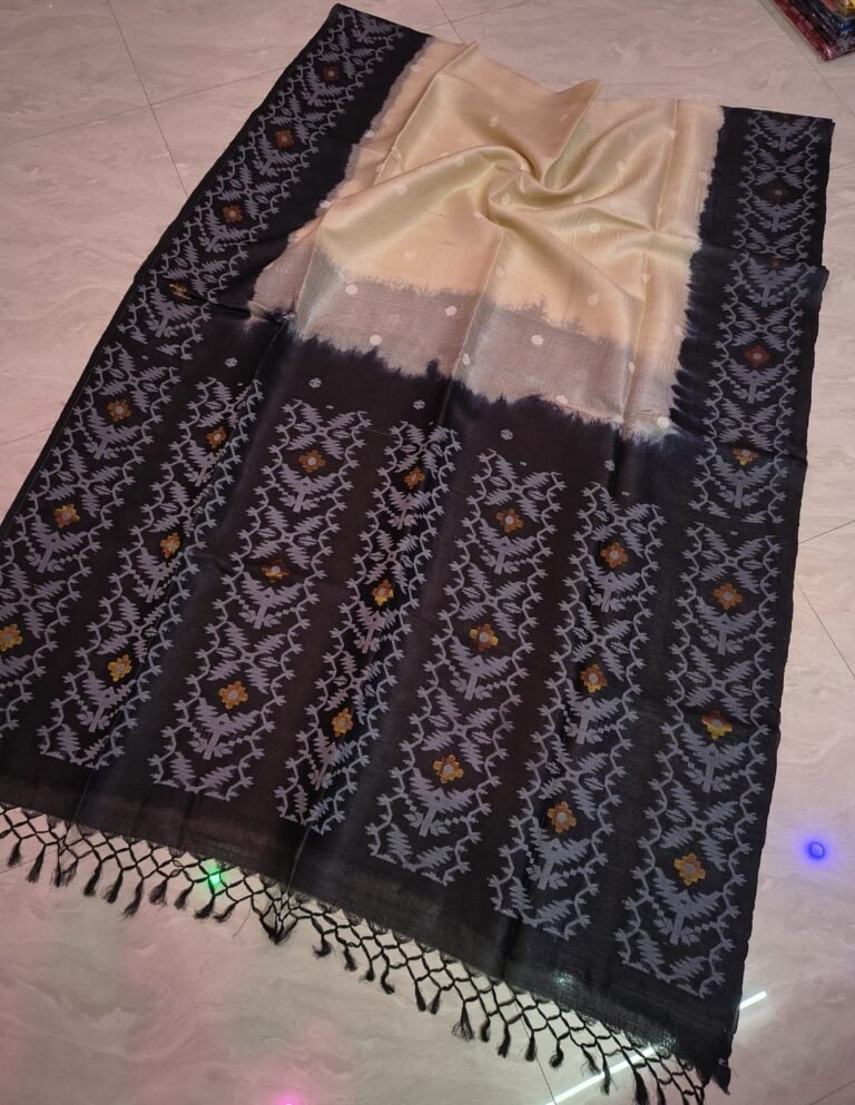 Cream Pure Gachi Tussar By Gachi Tussar Handloom Jamdani Sari With Blouse Piece