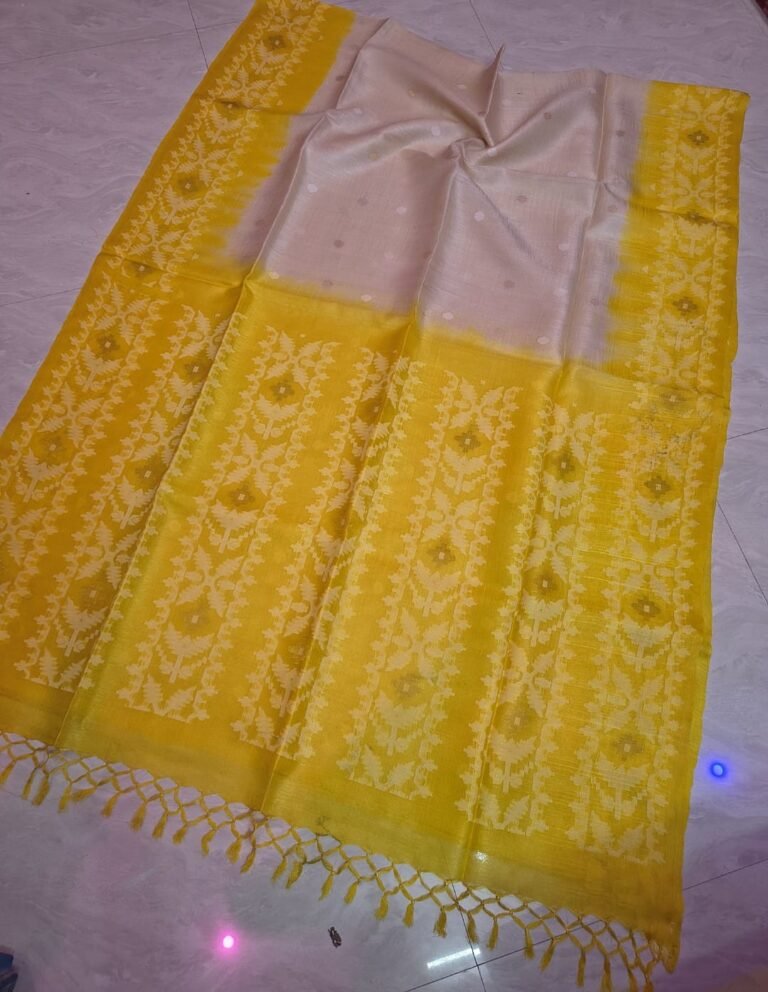 Cream Pure Gachi Tussar By Gachi Tussar Handloom Jamdani Sari With Blouse Piece