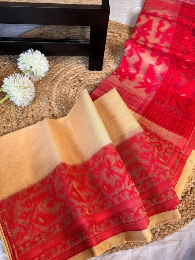 Dark Cream Soft Body Plain Jamdani Sari With Blouse Piece