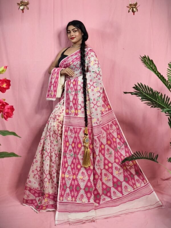 Gardenia Soft Cream Jamdani Sari With Blouse Piece