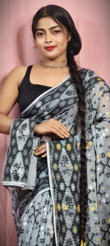 Gardenia Soft Gray Jamdani Sari With Blouse Piece