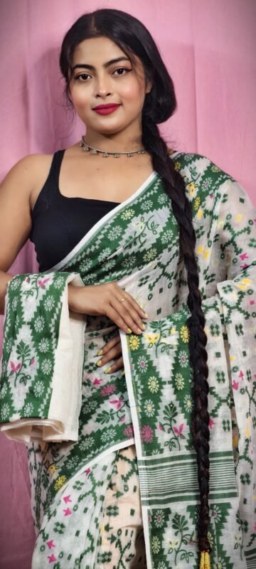 Gardenia Soft Pastel Grey Jamdani Sari With Blouse Piece