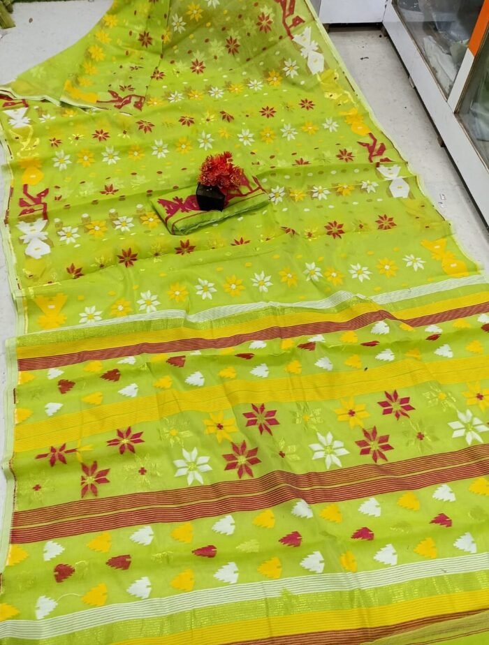 Nayan Tara Avocado Green Soft Jamdani Saree With Blouse Piece