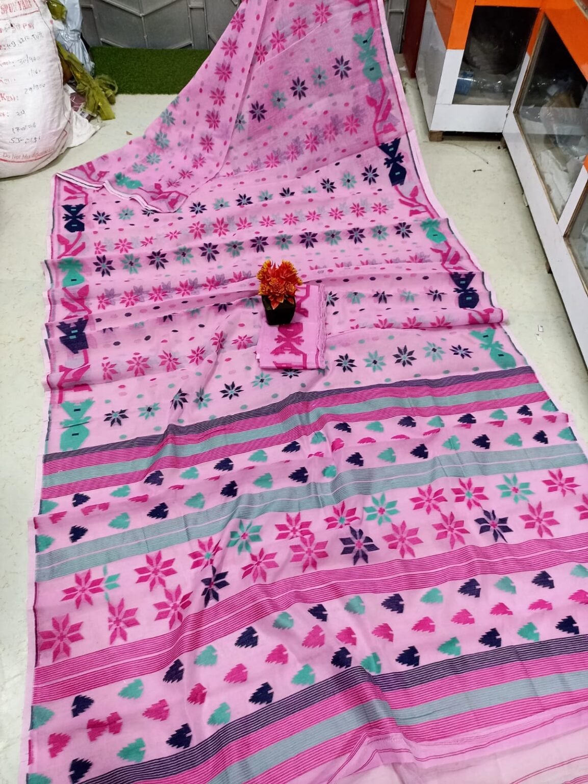 Nayan Tara Light Pink Soft Jamdani Saree With Blouse Piece