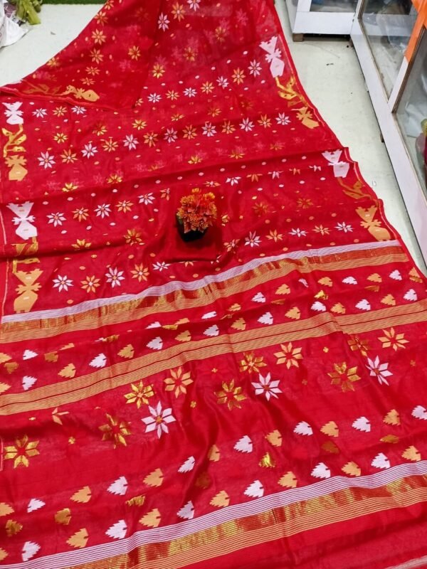Nayan Tara Red Soft Jamdani Saree With Blouse Piece