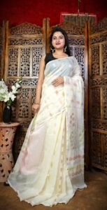 White Soft Dhakai Jamdani Sari With Blouse Piece