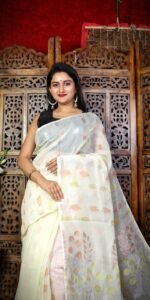 White Soft Dhakai Jamdani Sari With Blouse Piece
