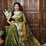 Exclusive Dual Tone Shiuli Tissue Sari With Blouse Piece