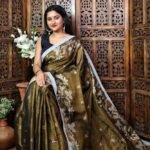 Exclusive Dual Tone Shiuli Tissue Sari With Blouse Piece