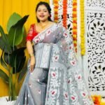 Loto Pata Soft Grey Jamdani Sari