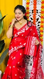 Loto Pata Soft Red Jamdani Sari