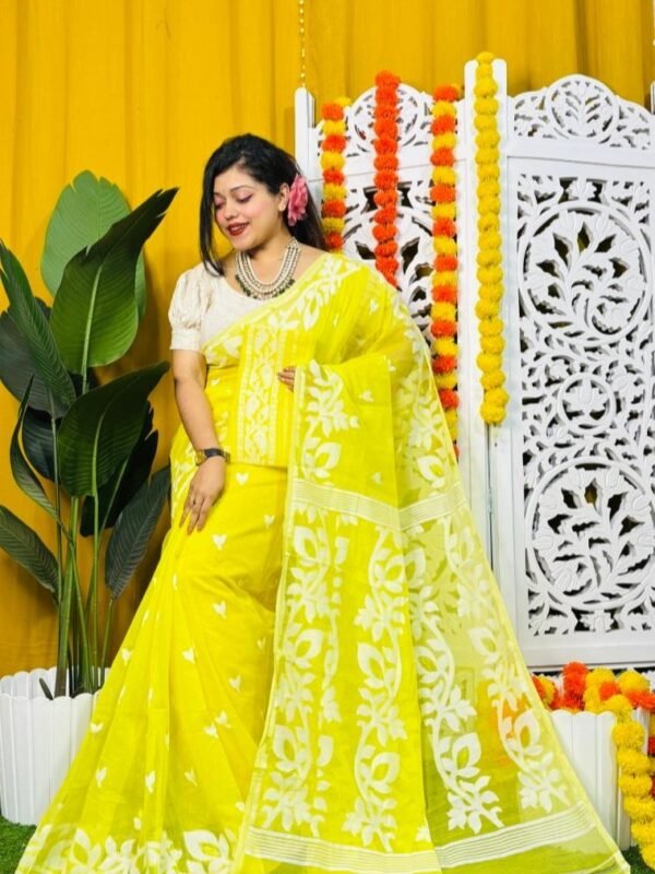 Loto Pata Soft Yellow Jamdani Sari