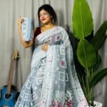 Shiuli Soft Grey Jamdani Sari