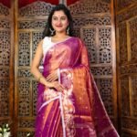 Exclusive Dual Tone Lotus Tissue Sari With Blouse Piece