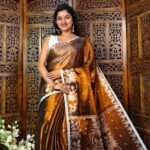 Exclusive Dual Tone Lotus Tissue Sari With Blouse Piece