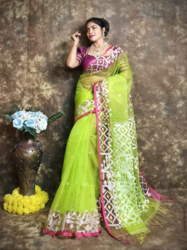 Pea Green Buti Soft Muslin Jamdani Sari With Blouse Piece