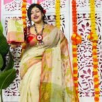 Cream Soft Lota Pata Jamdani Sari With Blouse Piece