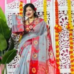 Grey Soft Lota Pata Jamdani Sari With Blouse Piece