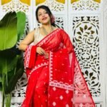 Nayan Tara Red Soft Jamdani Saree With Blouse Piece