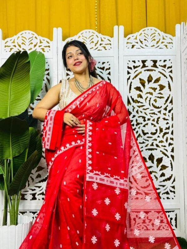 Nayan Tara Red Soft Jamdani Saree With Blouse Piece