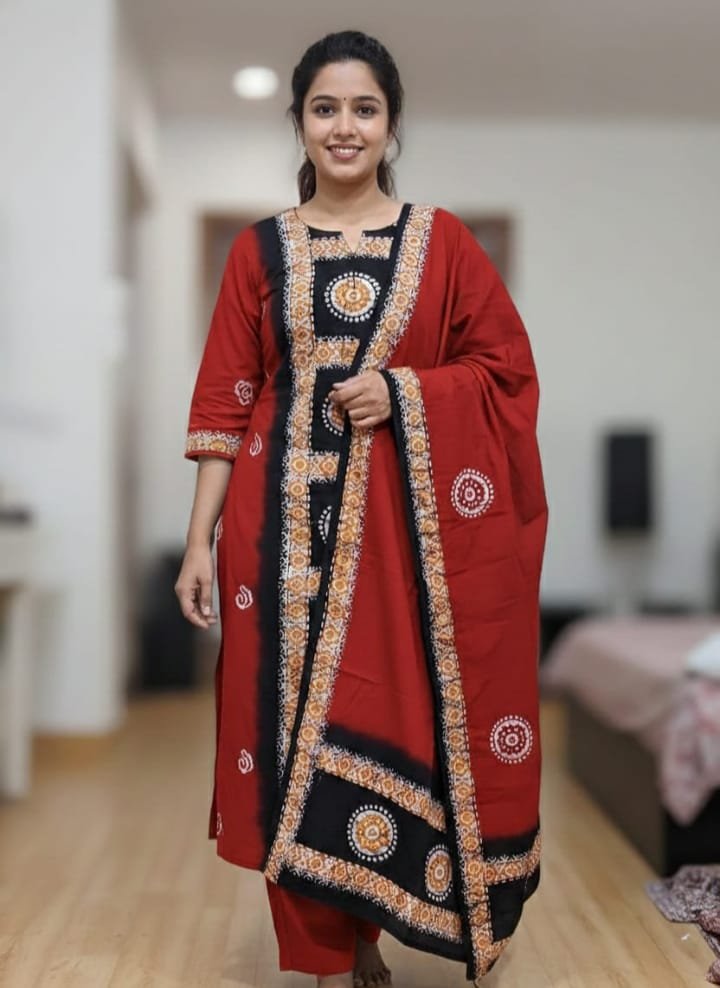 Red Soft Mom Batik Unstitched 3 Piece Suit Set Red Soft Mom Batik Unstitched 3 Piece Suit Set