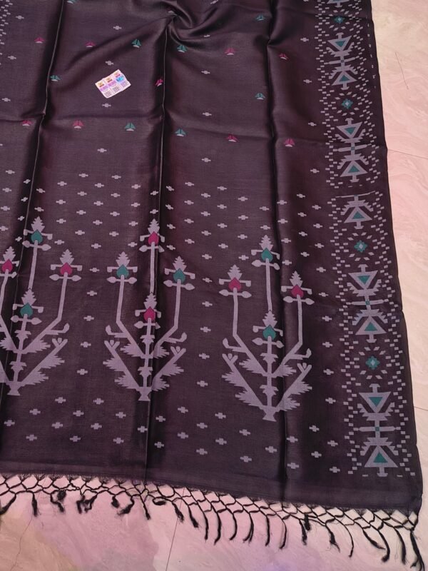 Pure Tussar By Tussar Handloom Sari With Blouse Piece - Black Coffee