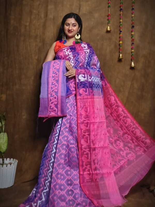 Hazar Buti Dhakai Jamdani Saree with Blouse Piece - Deep Lavender
