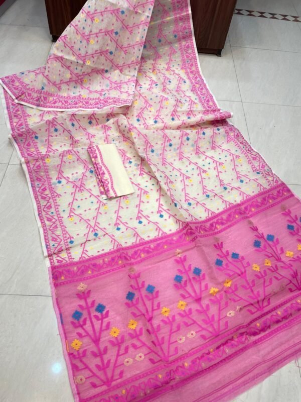 Shiuli Dhakai Jamdani Sari with Blouse Piece - Off White