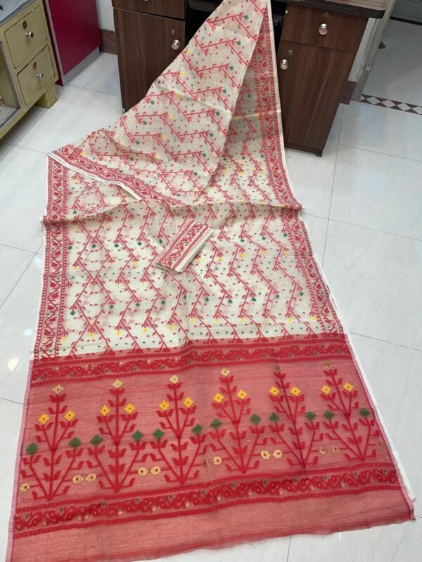Shiuli Dhakai Jamdani Sari with Blouse Piece - Off White